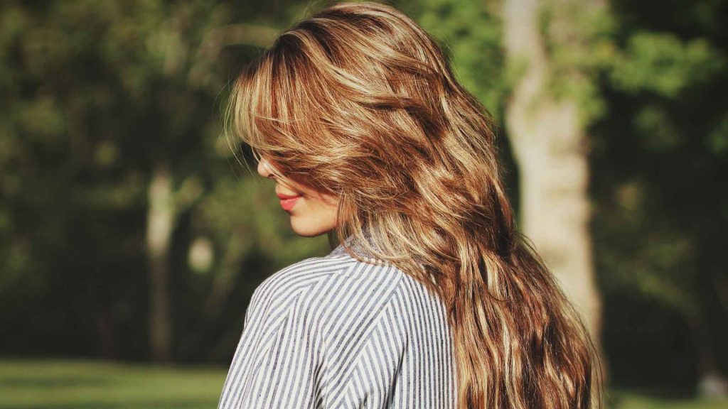 Get-a-Permanent-Curly-Hair-on-Americastrend