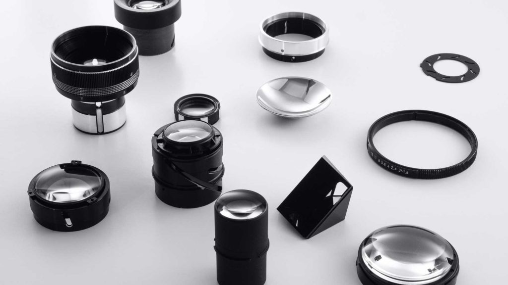 Everything-You-Need-to-Know-About-Buying-Custom-Optics-on-americastrend