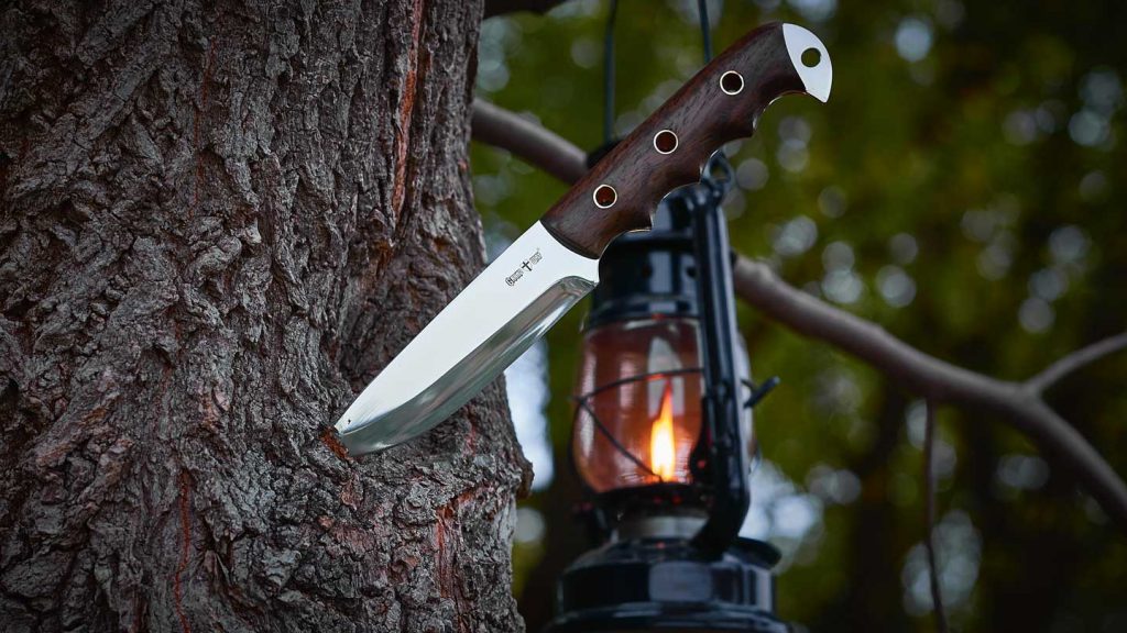 Tips-to-Select-the-Most-Excellent-Camping-Lantern-on-americastrend