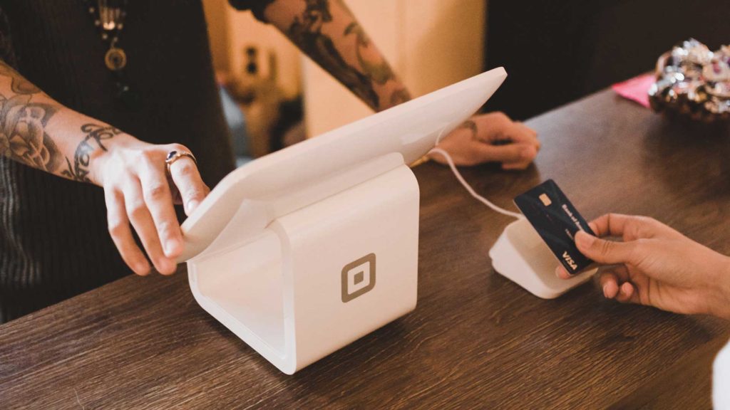 The-Beginner's-Guide-to-Payment-Gateway-Integration-in-2021-on-americastrend