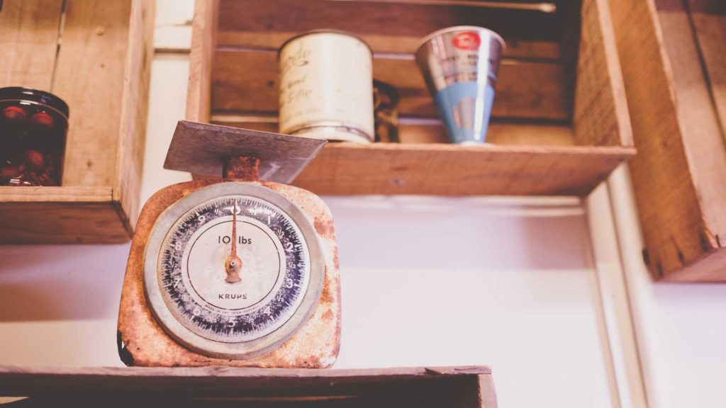 5-Key-Differences-Between-Digital-&-Analog-Scales-on-americastrend