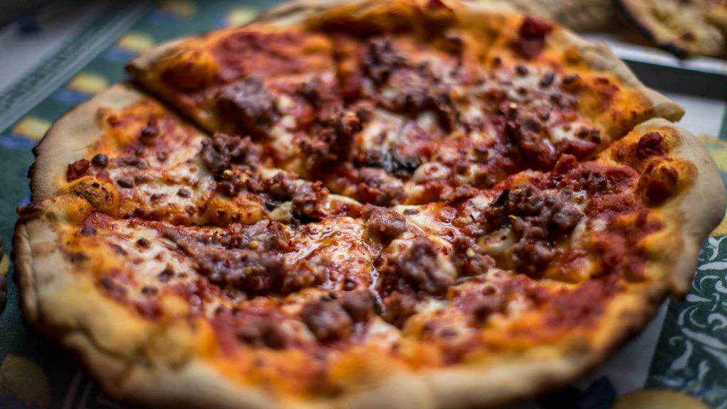 Carryout-Pizza-Deals-A-Quick-Dinner-Is-Minutes-Away-on-americastrend