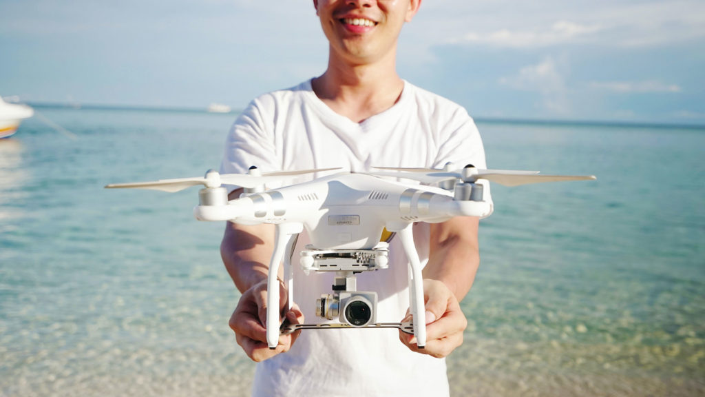 Know-About-Ready-To-Fly-FPV-Racing-Drones-on-AmericasTrend