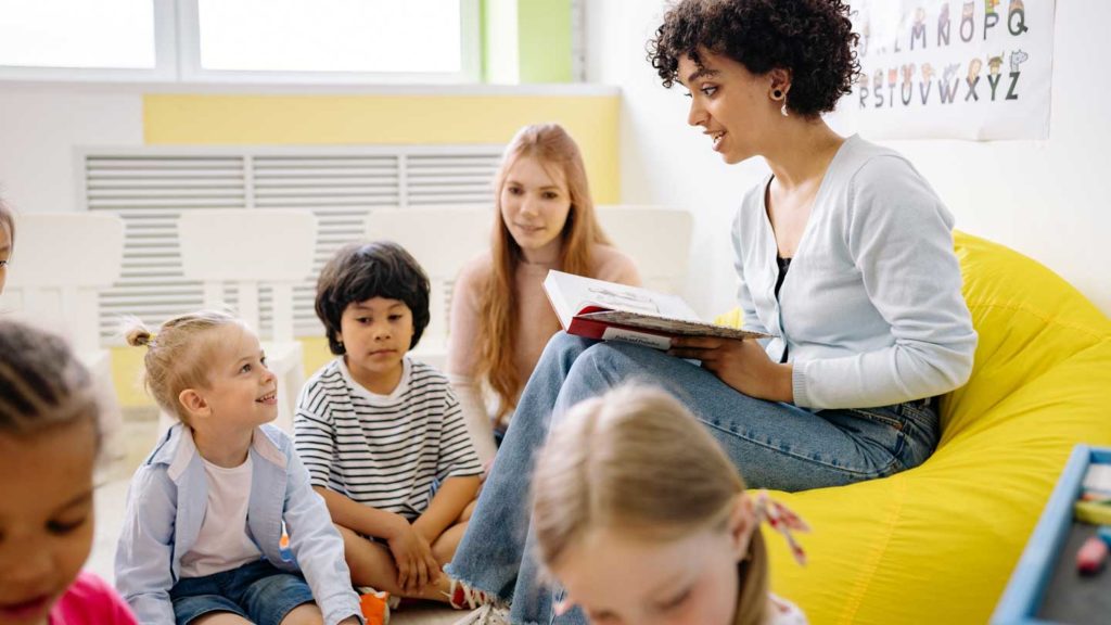 3-Effective-Teaching-Strategies-You-Can-Use-To-Encourage-Your-Students-on-americastrend