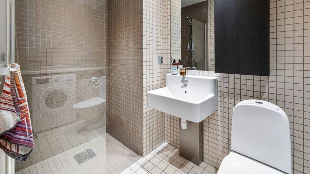 Why Are Professional Bathroom Fixtures Installation Services Essential For Modern Renovations on americastrend