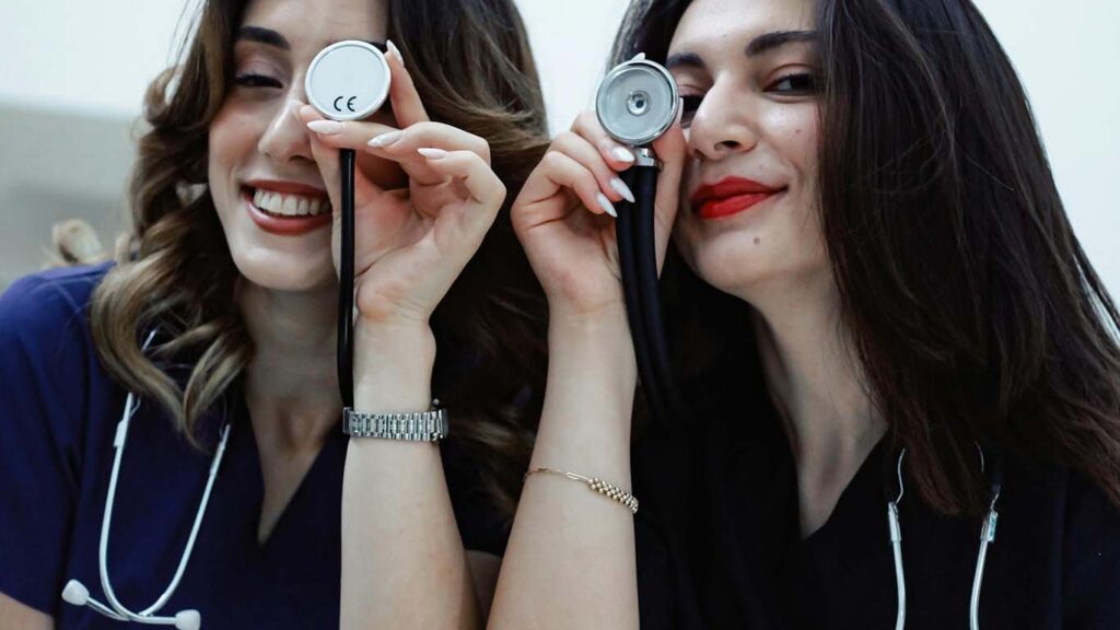 Women’s Print Scrub Tops: Style, Comfort, And Personality In Modern Healthcare Wear Women’s Print Scrub Tops Style Comfort And Personality In Modern Healthcare Wear on americastrend